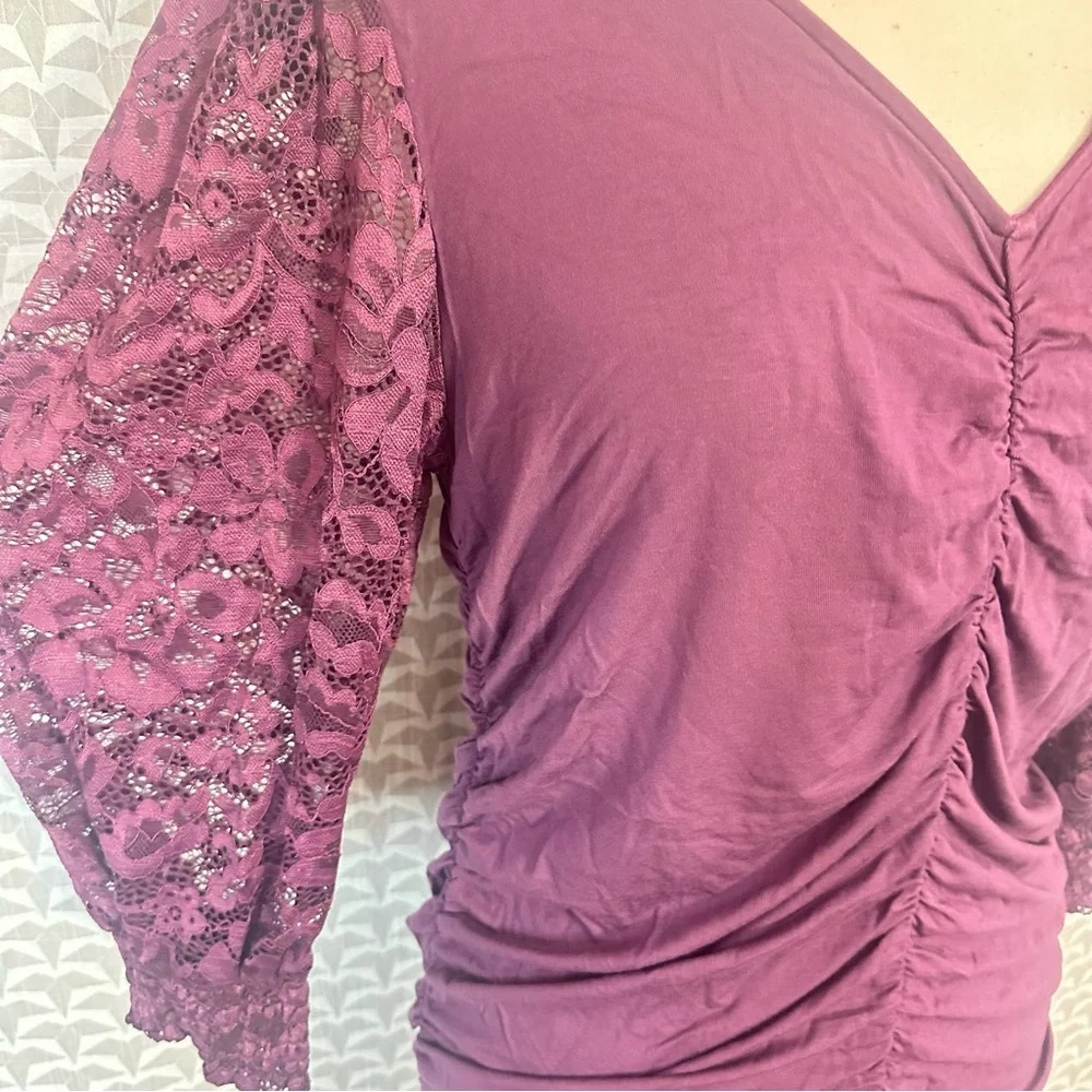 Torrid Lace Sleeve Tunic V-Neck Ruched Front Long Top Plus Size 1 1X 14 16 NWT - Picture 11 of 16